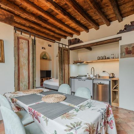 Porta Garibaldi Antique Charm Apartment Milan Luaran gambar